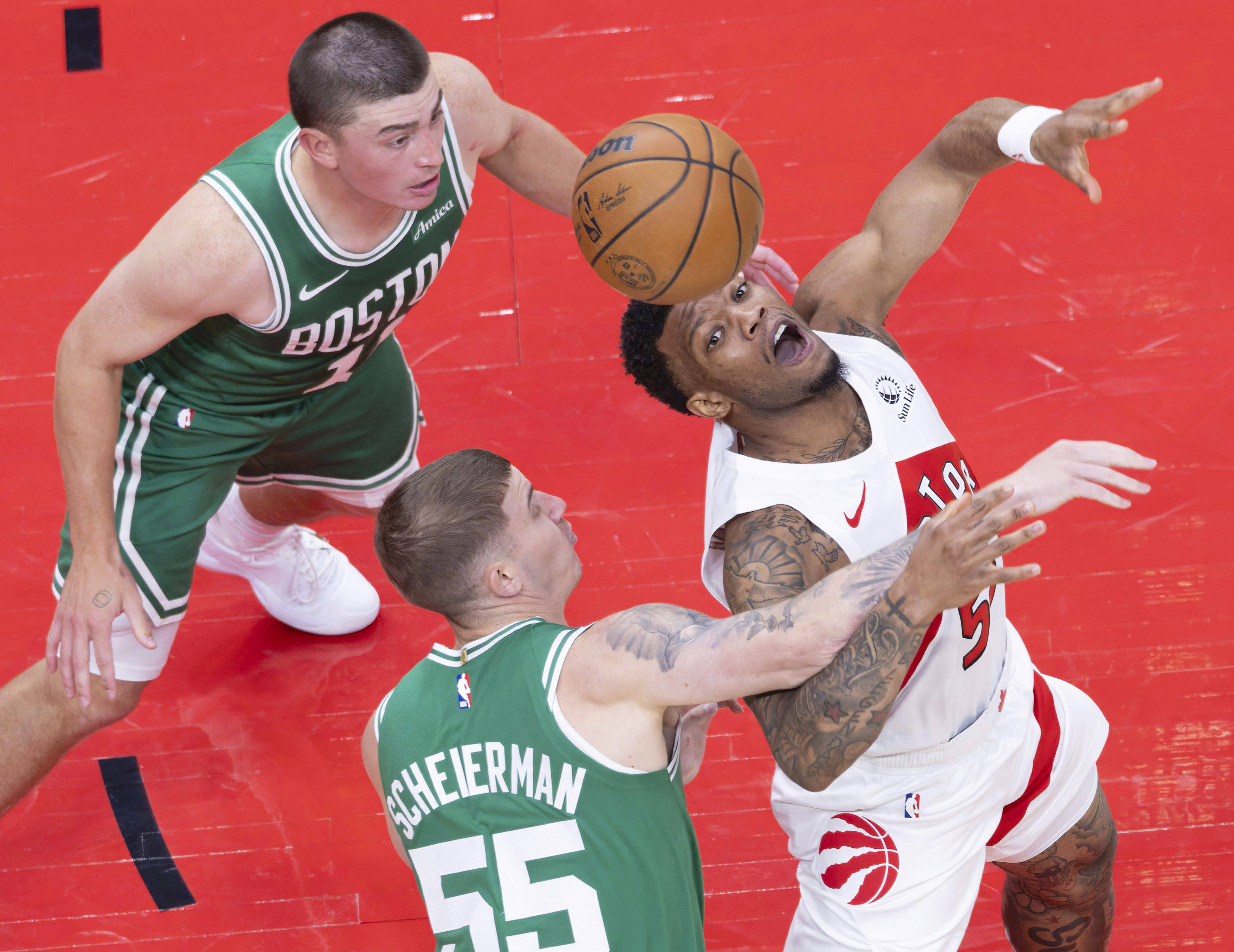 皇冠体育登录-清晨金州勇士防线松动Rookie在雄鹿比赛中大比分领先，媒体一致点评：社区盾转会期再迎强敌的简单介绍