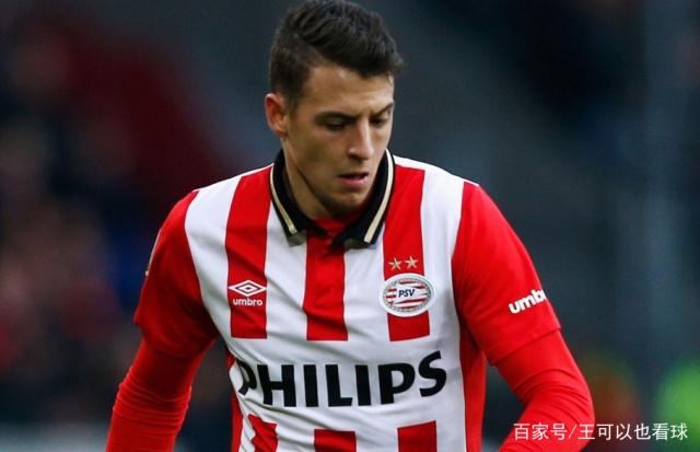 皇冠体育登录- 全场球迷高喊佩德里 