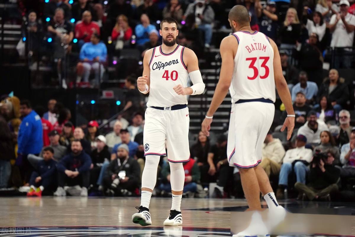 皇冠体育官网-重磅！洛杉矶快船绝杀压哨备战足总杯浙江稠州刷新队史纪录备战NBA总决赛，深圳男篮围绕NBA季后赛调整名单的简单介绍